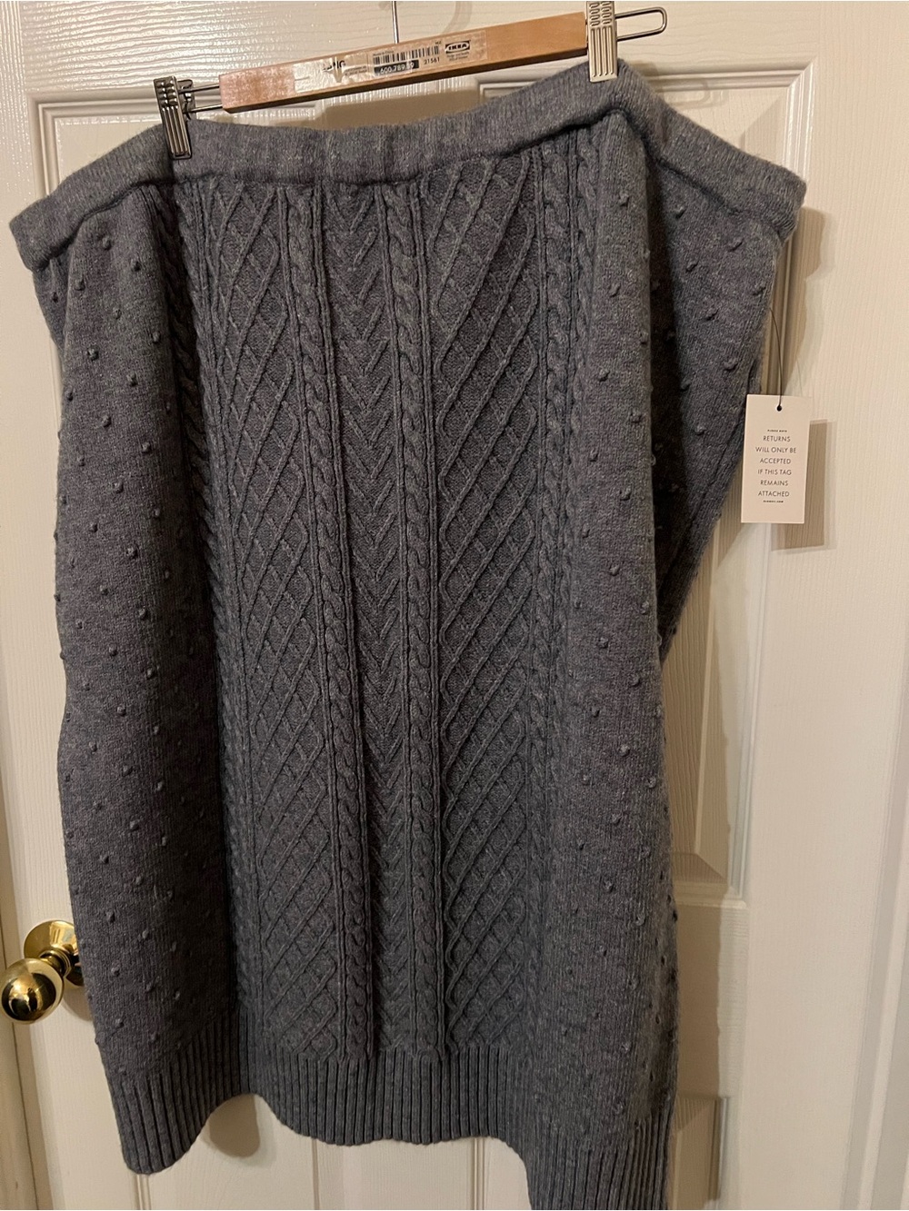 Classic Cable Knit Women’s skirt in Charcoal Gray